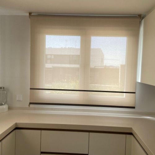 Estor enrollable en cocina